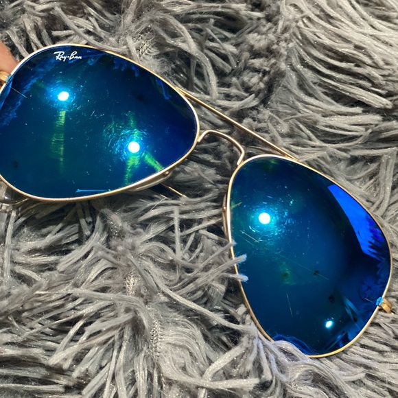 Ray Ban RB3025 Large Blue Mirror Aviator Sunglass - Picture 2 of 6